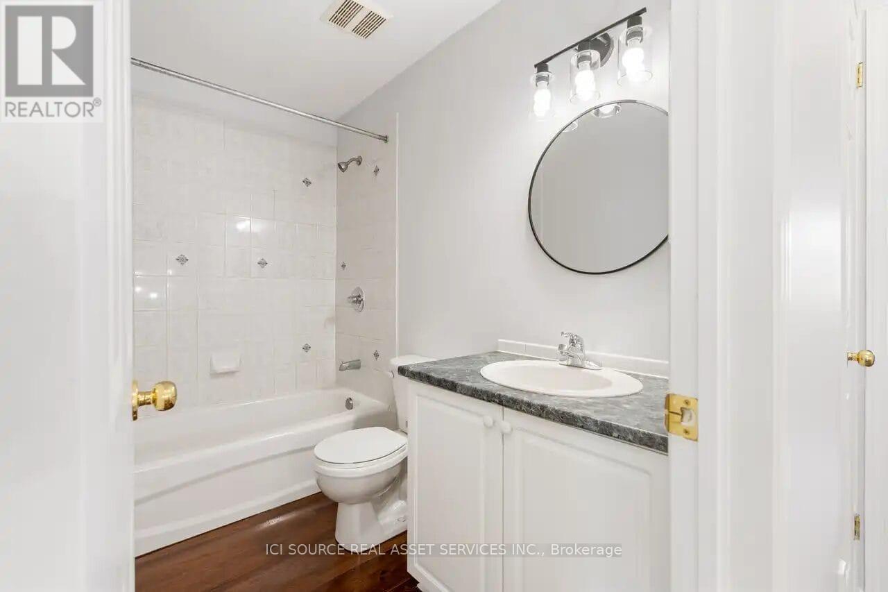239 Meadowbreeze Drive, Ottawa, Ontario  K2M 3A6 - Photo 25 - X12482167