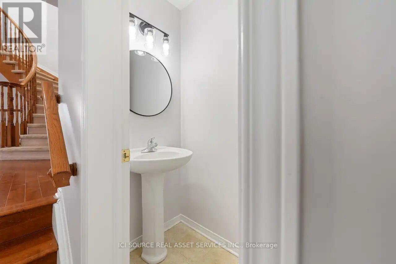 239 Meadowbreeze Drive, Ottawa, Ontario  K2M 3A6 - Photo 27 - X12482167