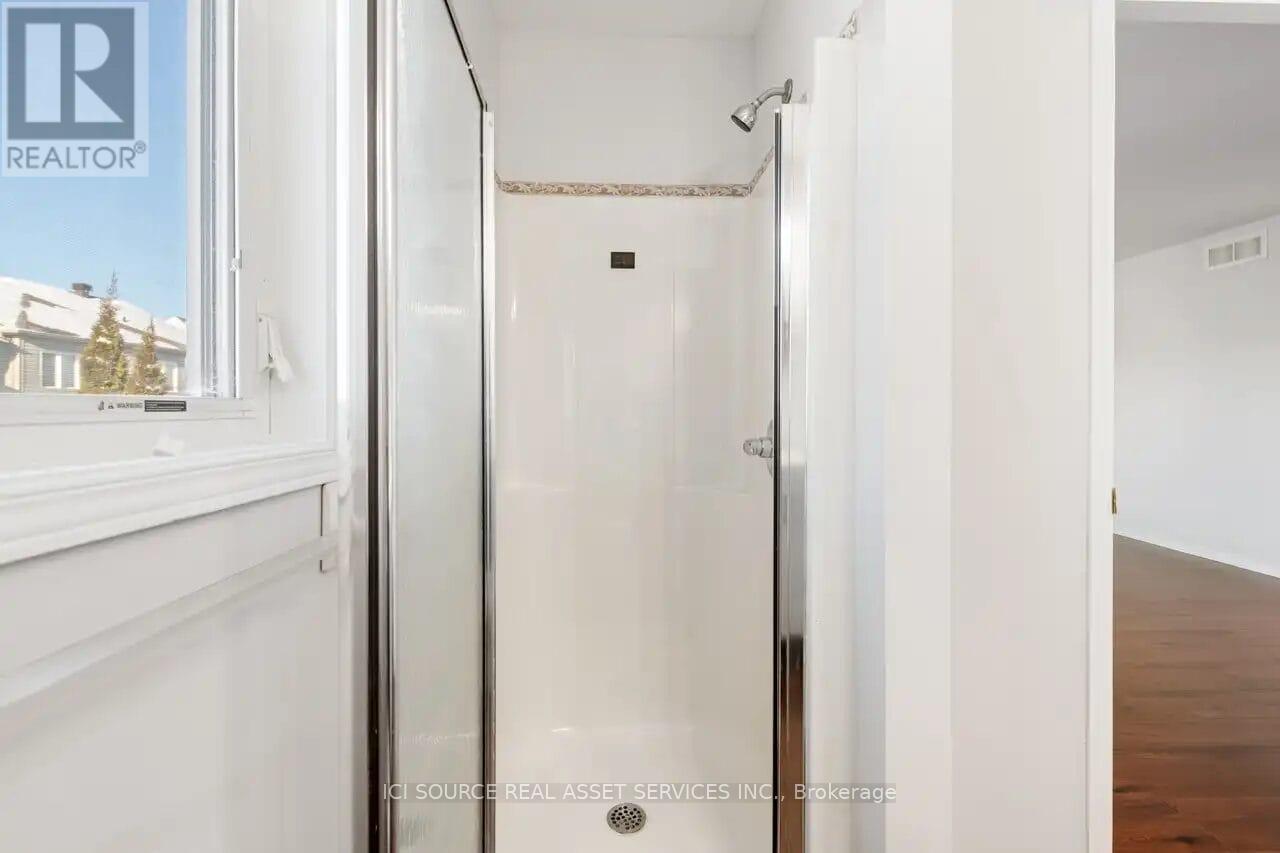 239 Meadowbreeze Drive, Ottawa, Ontario  K2M 3A6 - Photo 28 - X12482167