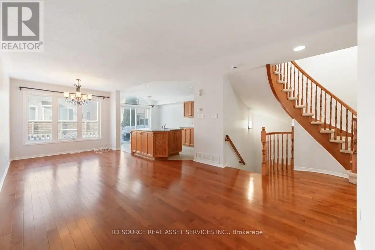 239 Meadowbreeze Drive, Ottawa, Ontario  K2M 3A6 - Photo 3 - X12482167
