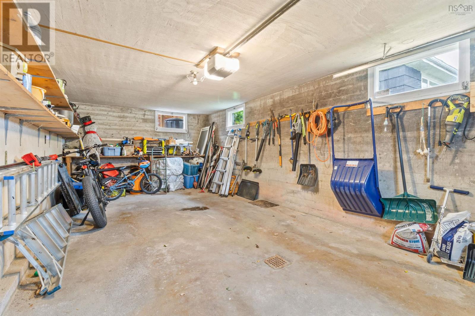 15 Laurier Street, Dartmouth, Nova Scotia  B3A 2G6 - Photo 31 - 202526391