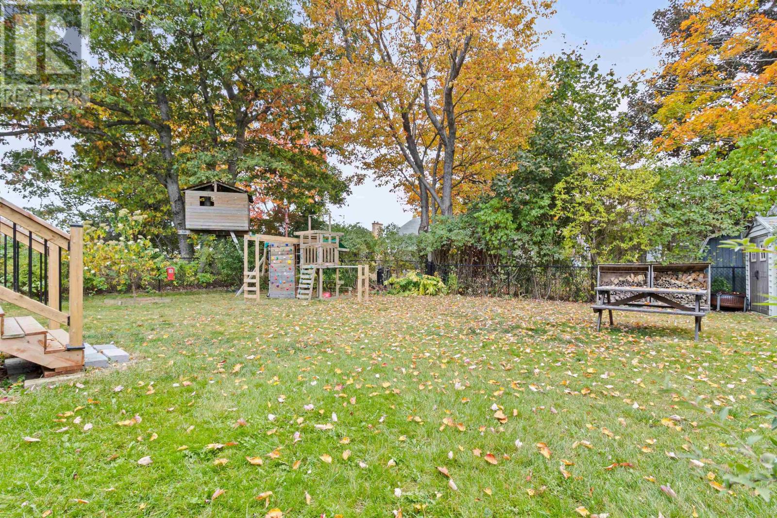 15 Laurier Street, Dartmouth, Nova Scotia  B3A 2G6 - Photo 40 - 202526391