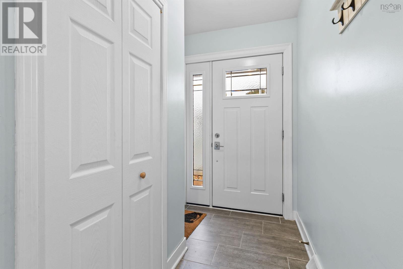 15 Laurier Street, Dartmouth, Nova Scotia  B3A 2G6 - Photo 5 - 202526391