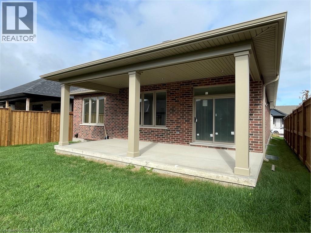 79 South Parkwood Boulevard, Elmira, Ontario  N3B 0C8 - Photo 3 - 40755883