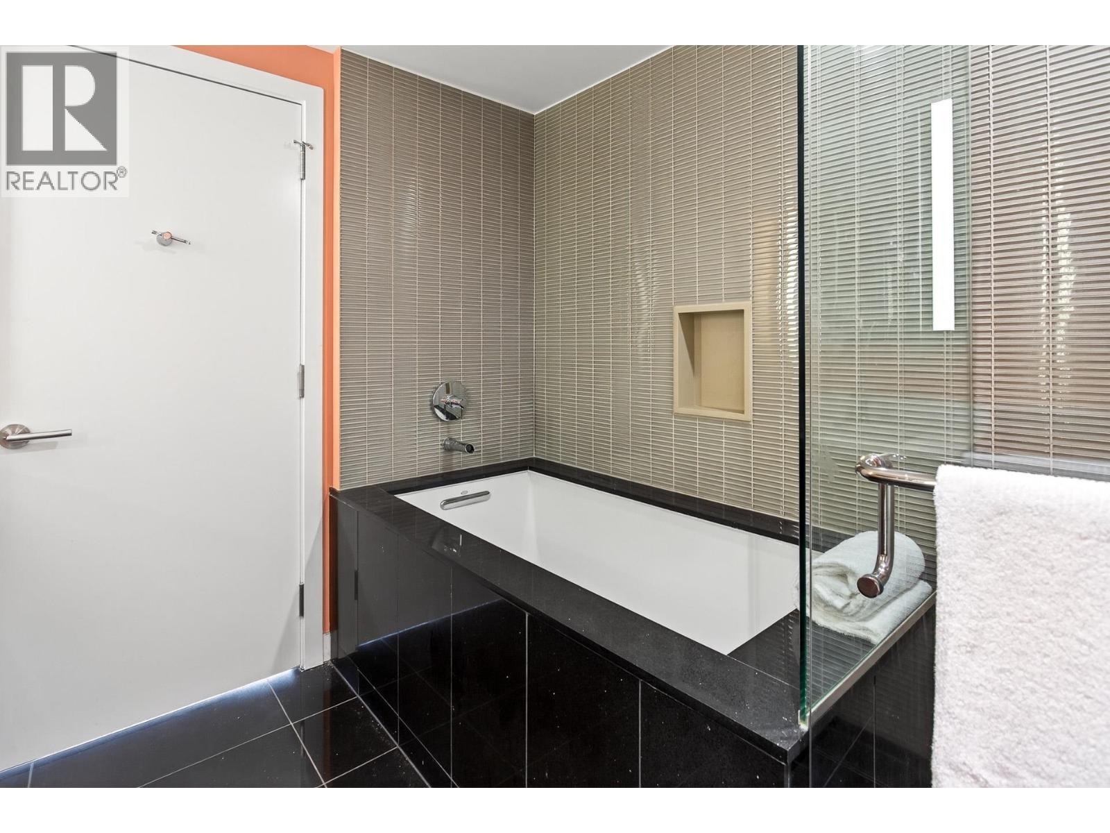 3609 777 Richards Street, Vancouver, British Columbia  V6B 0M6 - Photo 24 - R3048766