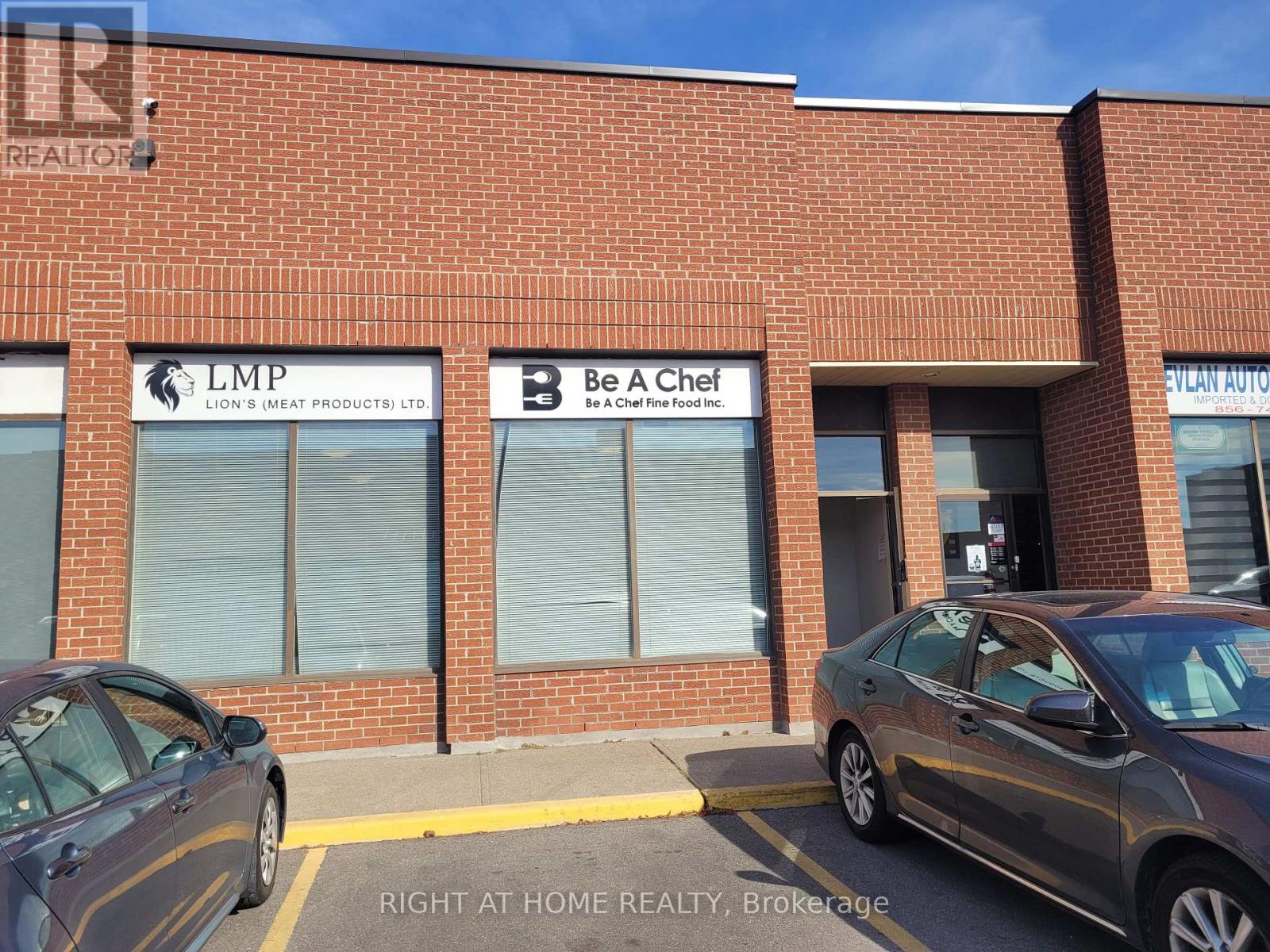 #11 - 471 JEVLAN DRIVE, Vaughan, Ontario