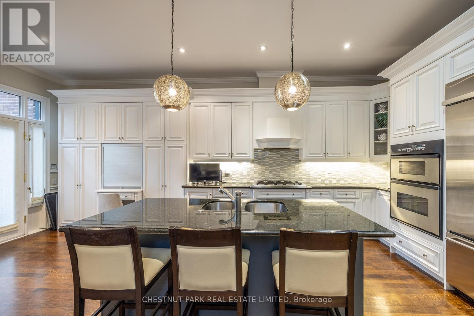 117 Davenport Road, Toronto, Ontario  M5R 1H8 - Photo 18 - C12482195