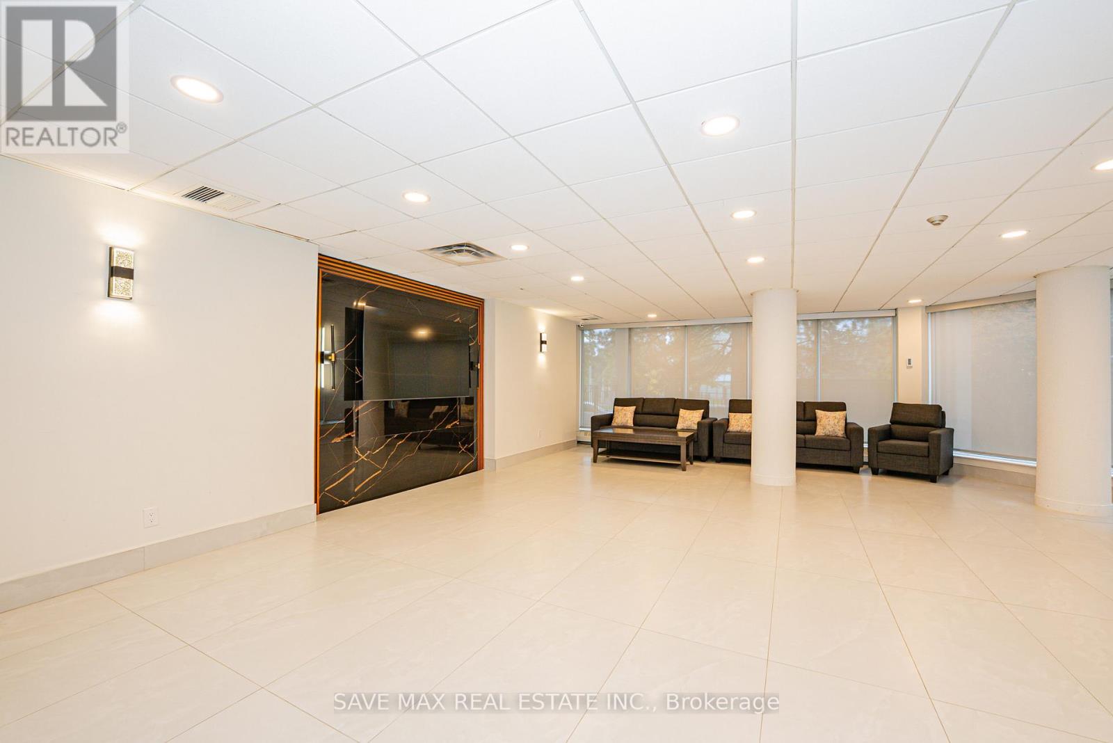 2207 - 350 Webb Drive, Mississauga, Ontario  L5B 3W4 - Photo 26 - W12482205