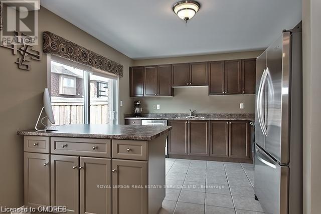 4799 Thomas Alton Boulevard, Burlington, Ontario  L7M 0K4 - Photo 4 - W12482214