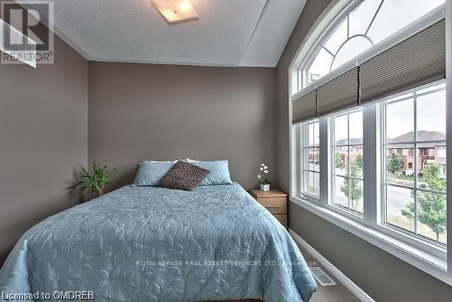 4799 Thomas Alton Boulevard, Burlington, Ontario  L7M 0K4 - Photo 5 - W12482214