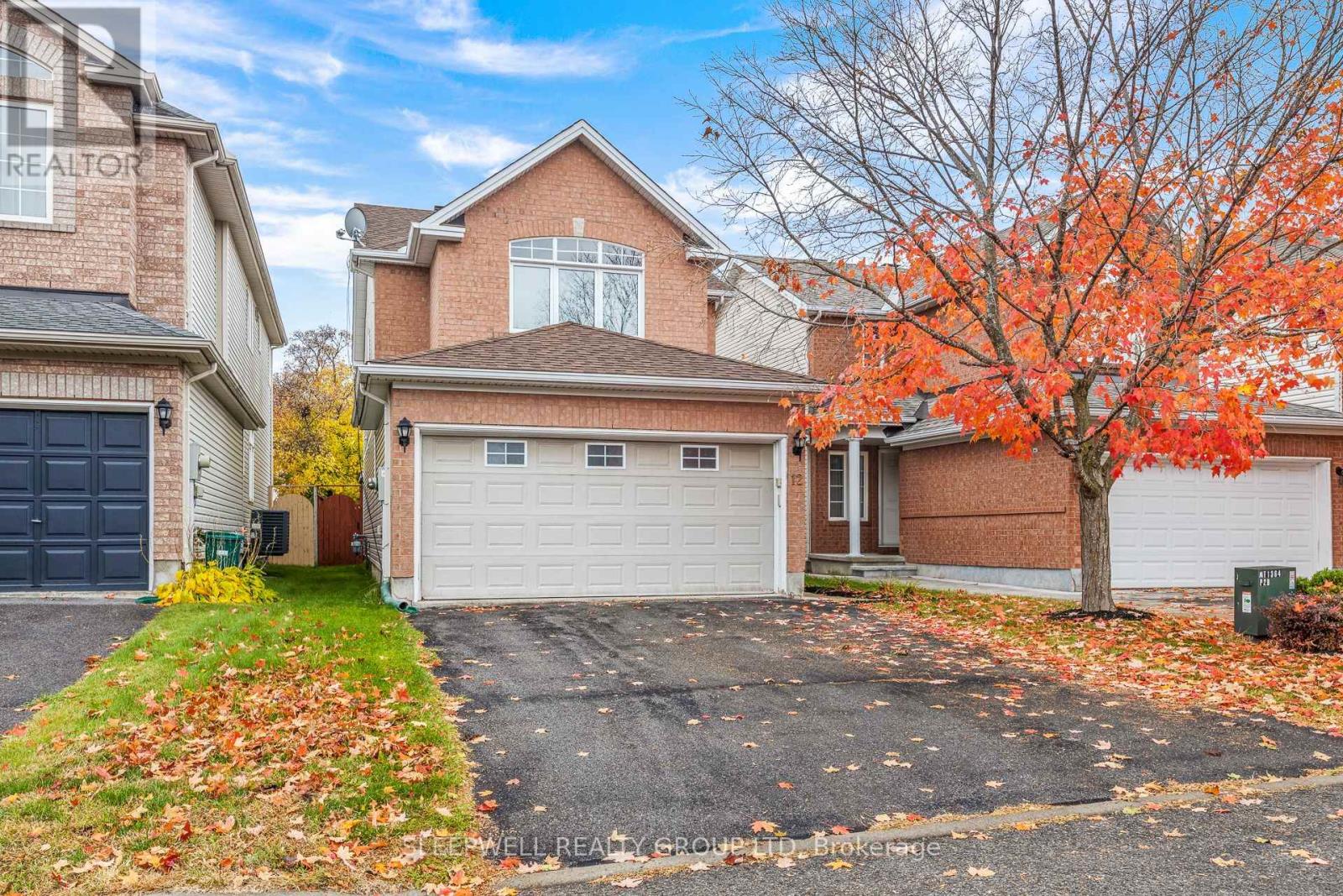 12 CEDAR PARK STREET, Ottawa, Ontario