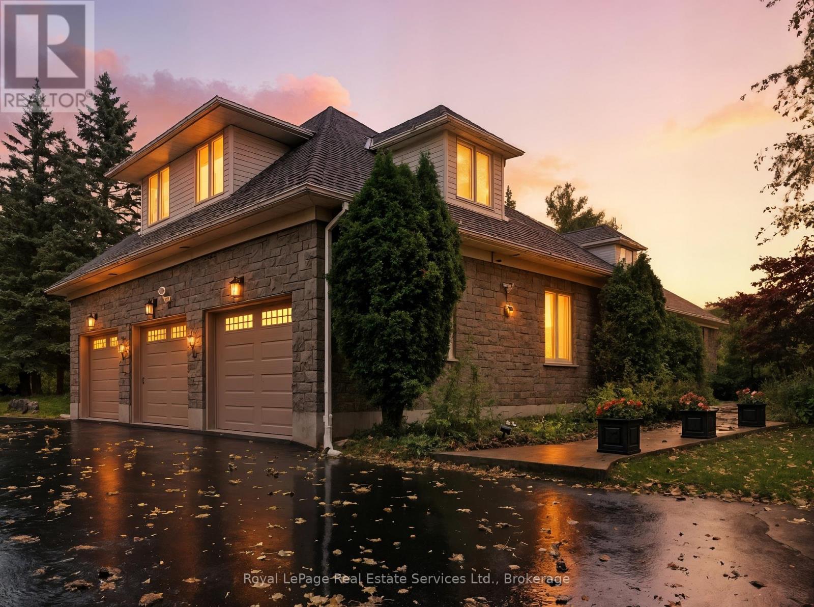 47 Fox Run Drive, Puslinch, Ontario  N1H 6H9 - Photo 2 - X12482242