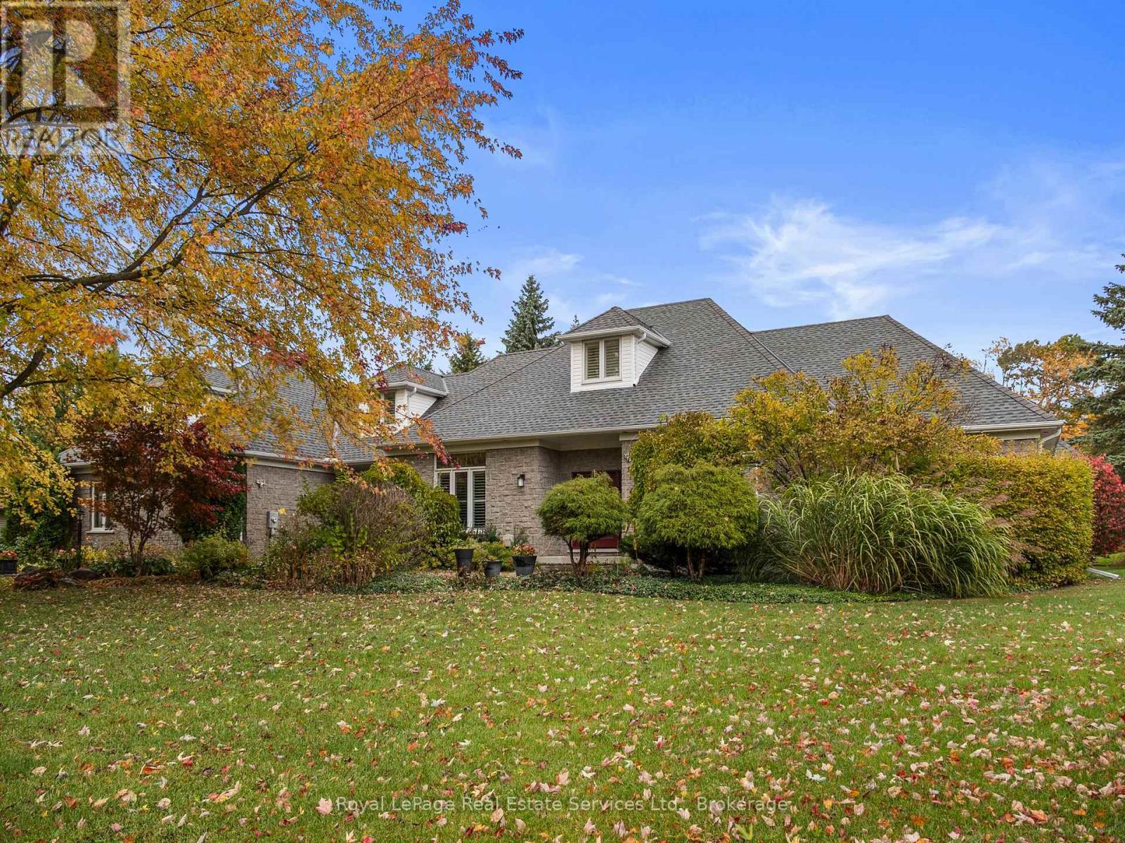 47 Fox Run Drive, Puslinch, Ontario  N1H 6H9 - Photo 3 - X12482242