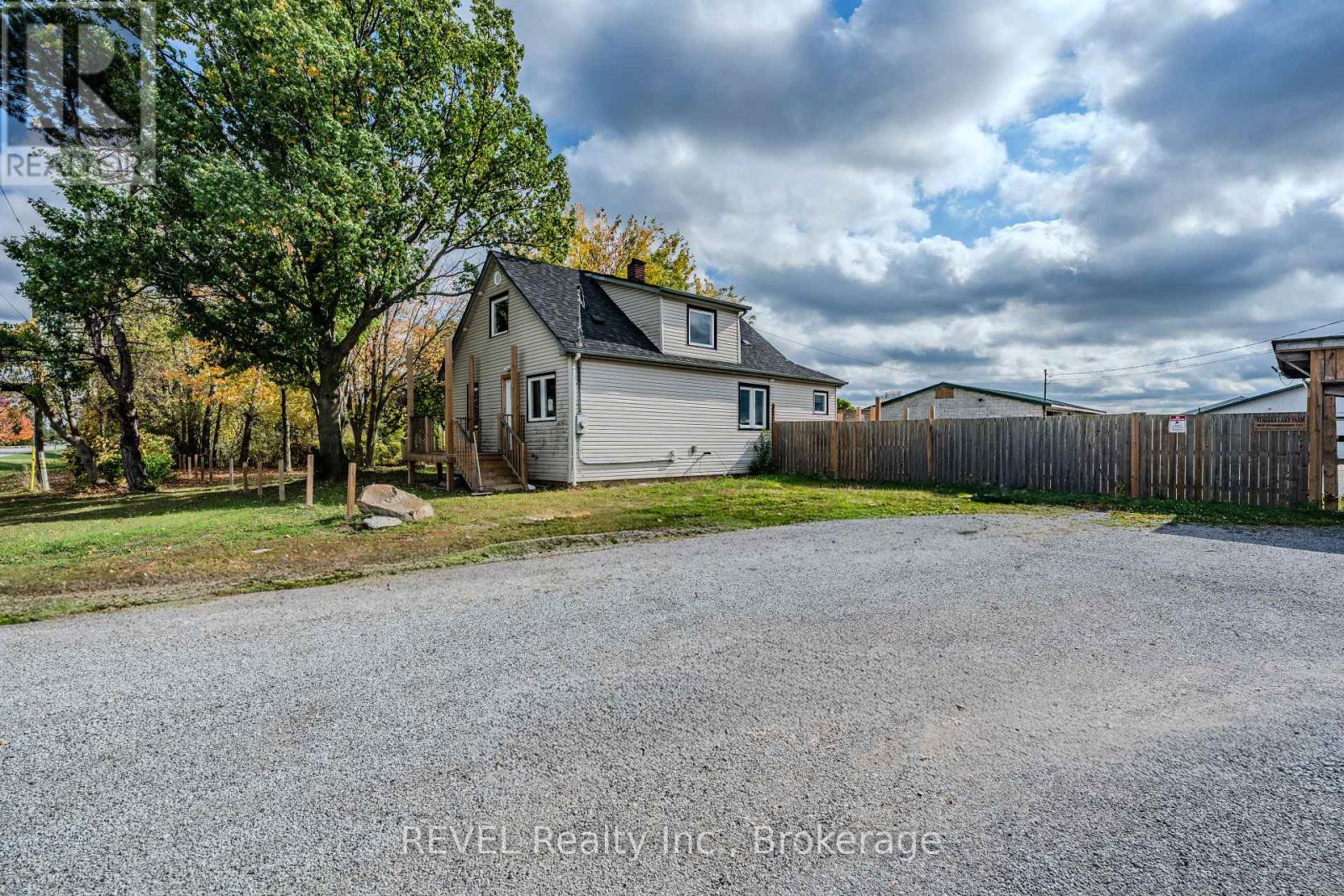 1269 1273 Larkin Road E, Niagara-On-The-Lake (River), Ontario  L0S 1J0 - Photo 10 - X12482234