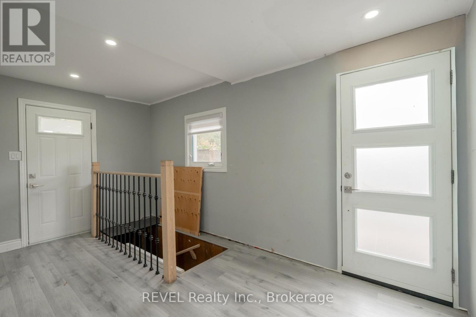 1269 1273 Larkin Road E, Niagara-On-The-Lake (River), Ontario  L0S 1J0 - Photo 14 - X12482234