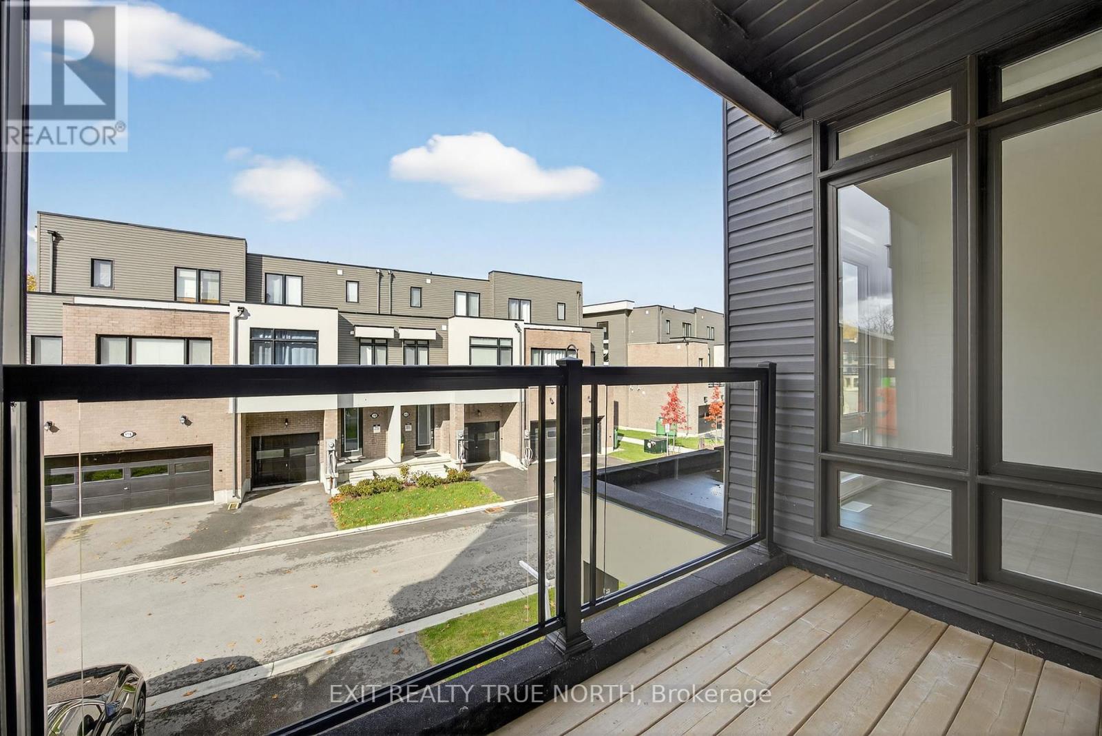 123 Marina Village Drive, Georgian Bay (Baxter), Ontario  L0K 1S0 - Photo 11 - X12482196