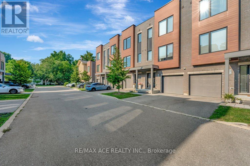 4 - 107 Concession Street, Cambridge, Ontario  N1R 0C1 - Photo 2 - X12482202