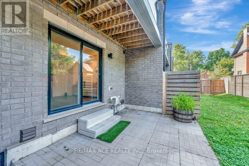 4 - 107 Concession Street, Cambridge, Ontario  N1R 0C1 - Photo 34 - X12482202