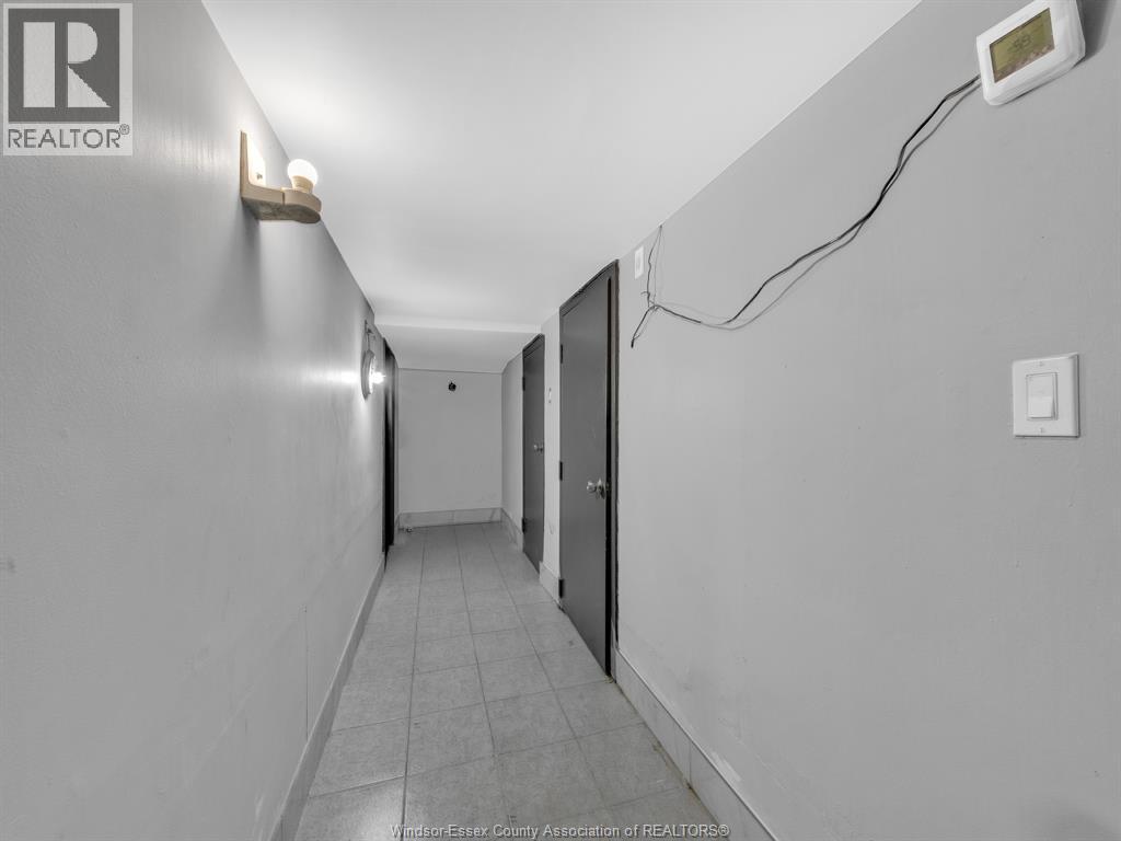 830 Ouellette, Windsor, Ontario  N9A 1C6 - Photo 28 - 25027141