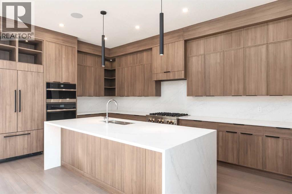 Property at 716 18 Avenue NW image 5