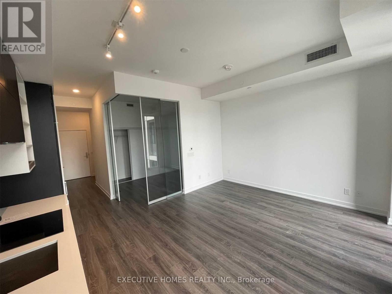2120 - 20 Edward Street, Toronto, Ontario  M5G 1C9 - Photo 4 - C12482233
