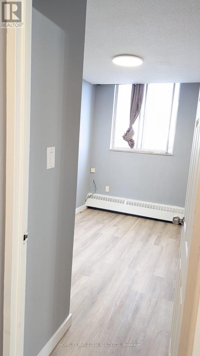 1211 - 200 Lotherton Pathway, Toronto, Ontario  M6B 2G8 - Photo 10 - W12482052