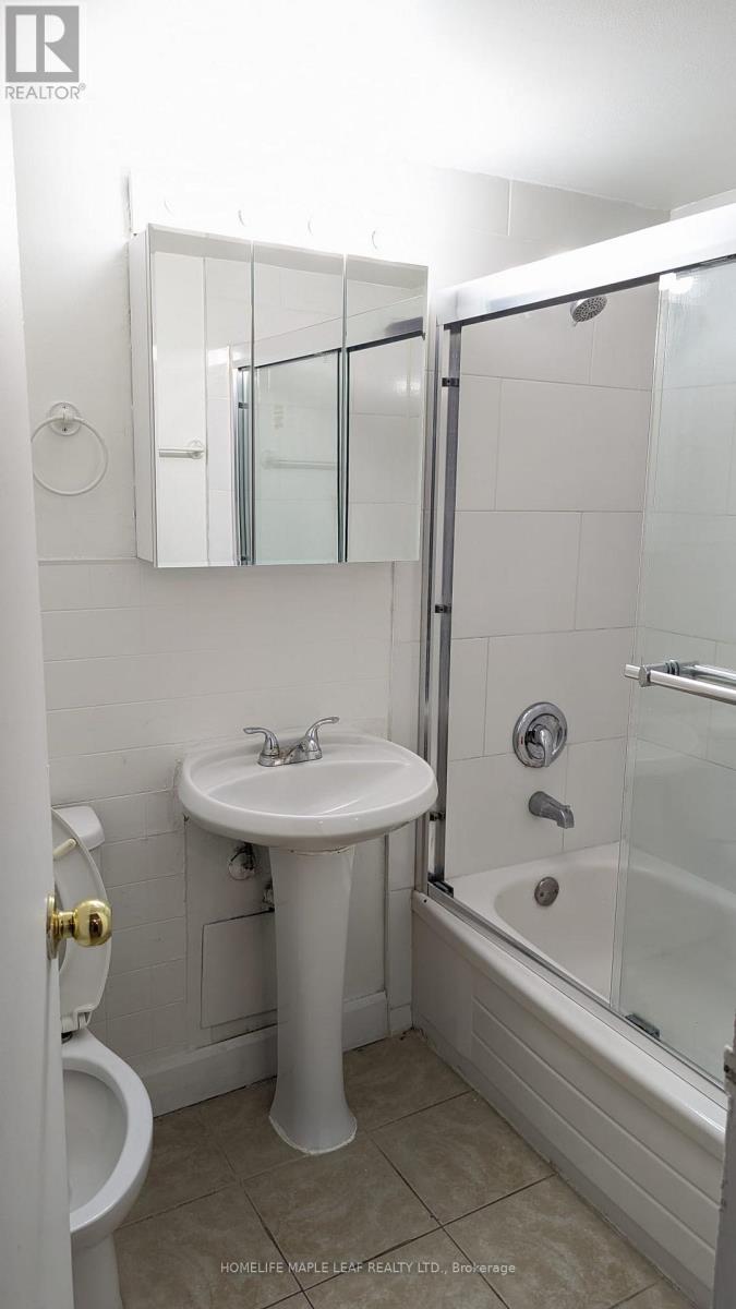 1211 - 200 Lotherton Pathway, Toronto, Ontario  M6B 2G8 - Photo 42 - W12482052