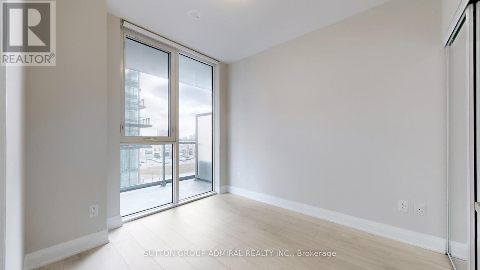 716 - 10 Gatineau Drive, Vaughan, Ontario  L4J 0L2 - Photo 12 - N12482250
