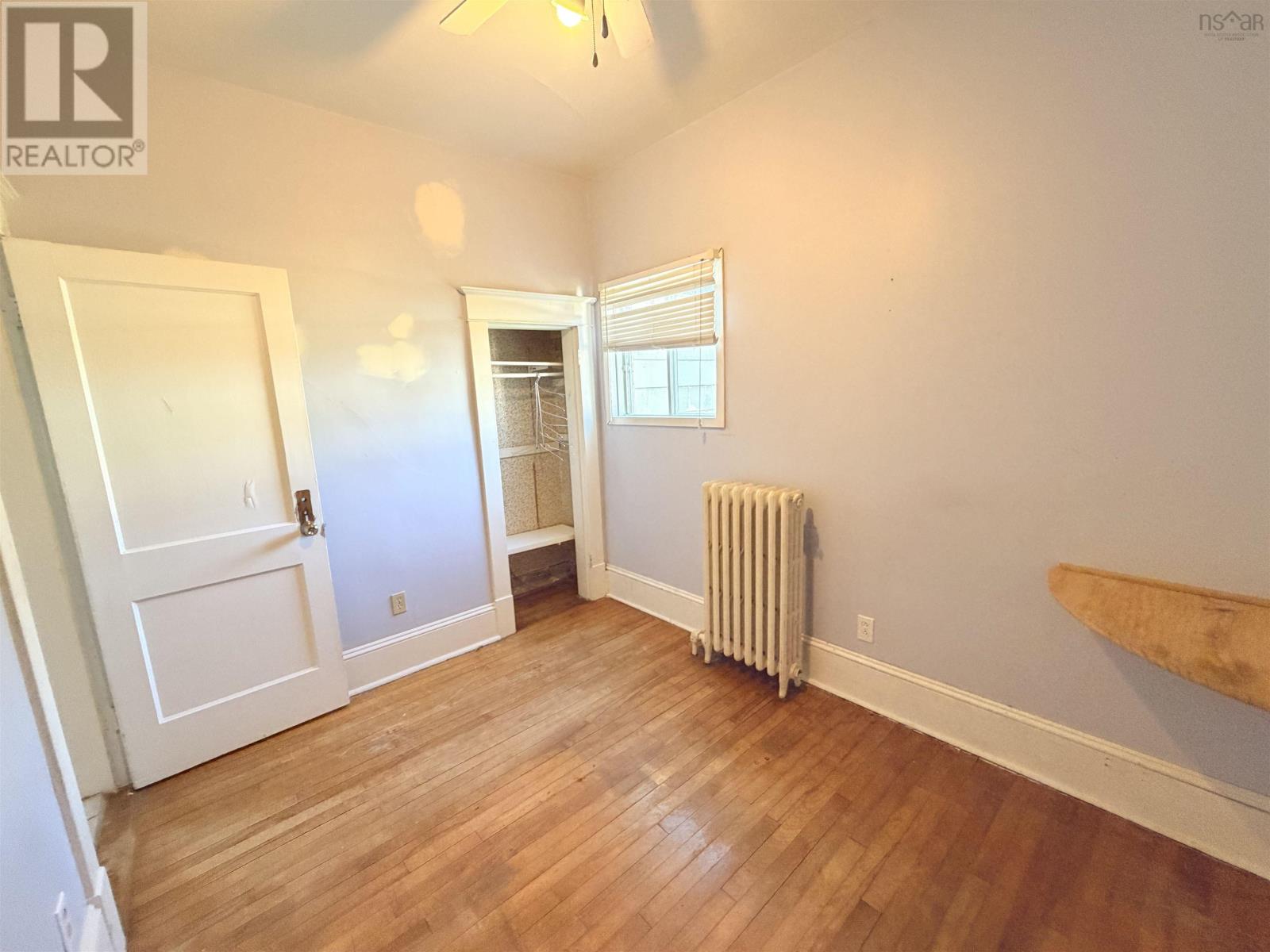 18 Highland Street, Glace Bay, Nova Scotia  B1A 2T5 - Photo 10 - 202524649