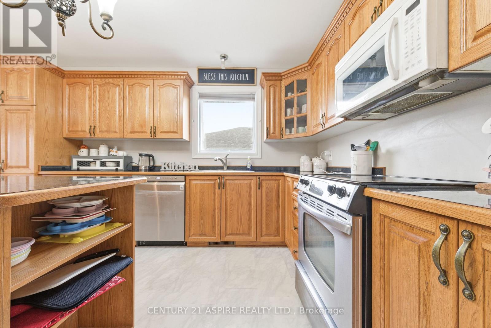 527 Angus Campbell Drive, Pembroke, Ontario  K8A 8K6 - Photo 16 - X12482266