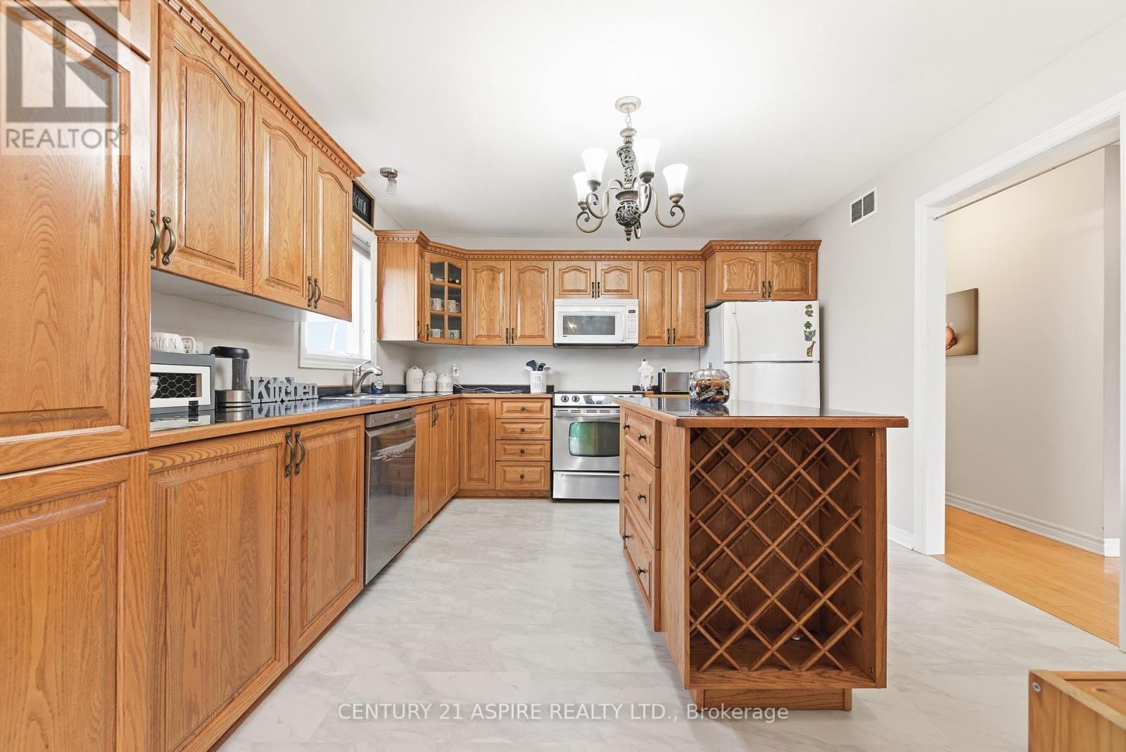 527 Angus Campbell Drive, Pembroke, Ontario  K8A 8K6 - Photo 17 - X12482266