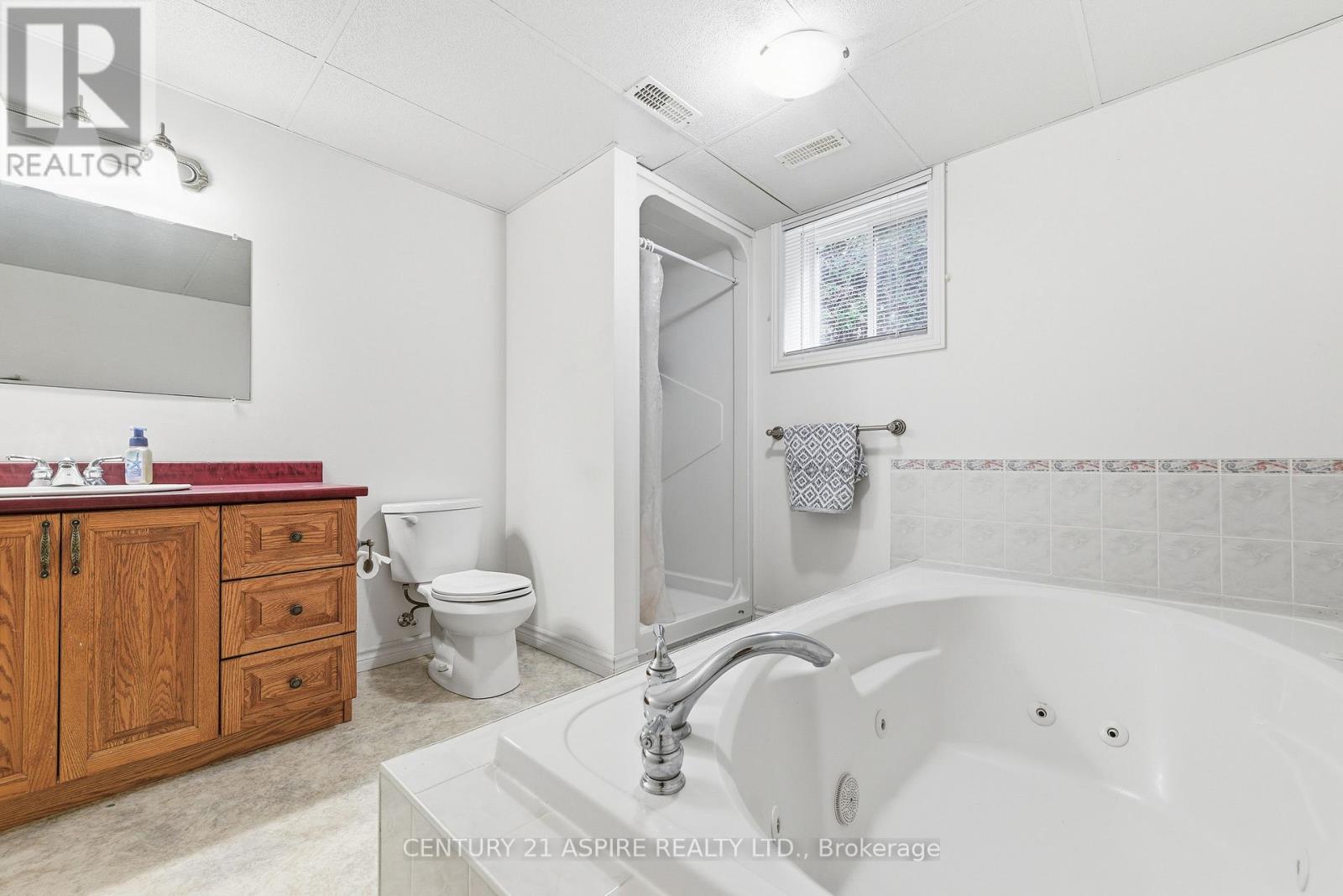 527 Angus Campbell Drive, Pembroke, Ontario  K8A 8K6 - Photo 33 - X12482266