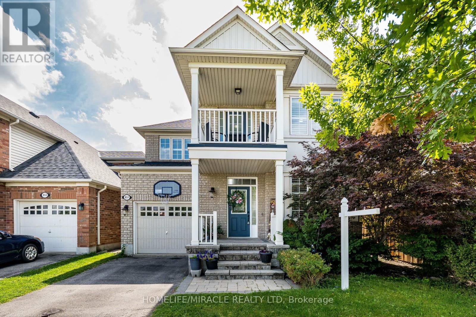 <div class="slider-price">$1,100,000</div><p>851 Bennett Boulevard, Milton, Ontario</p>
