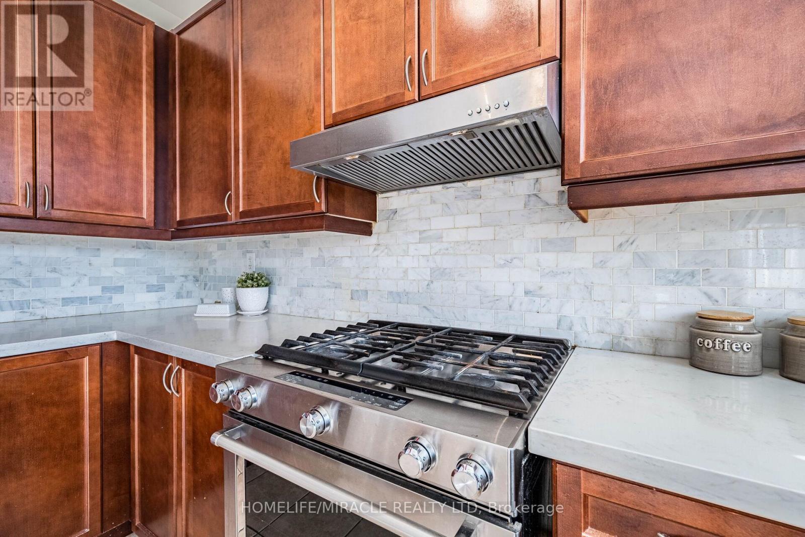 851 Bennett Boulevard, Milton, Ontario  L9T 6X9 - Photo 20 - W12482216
