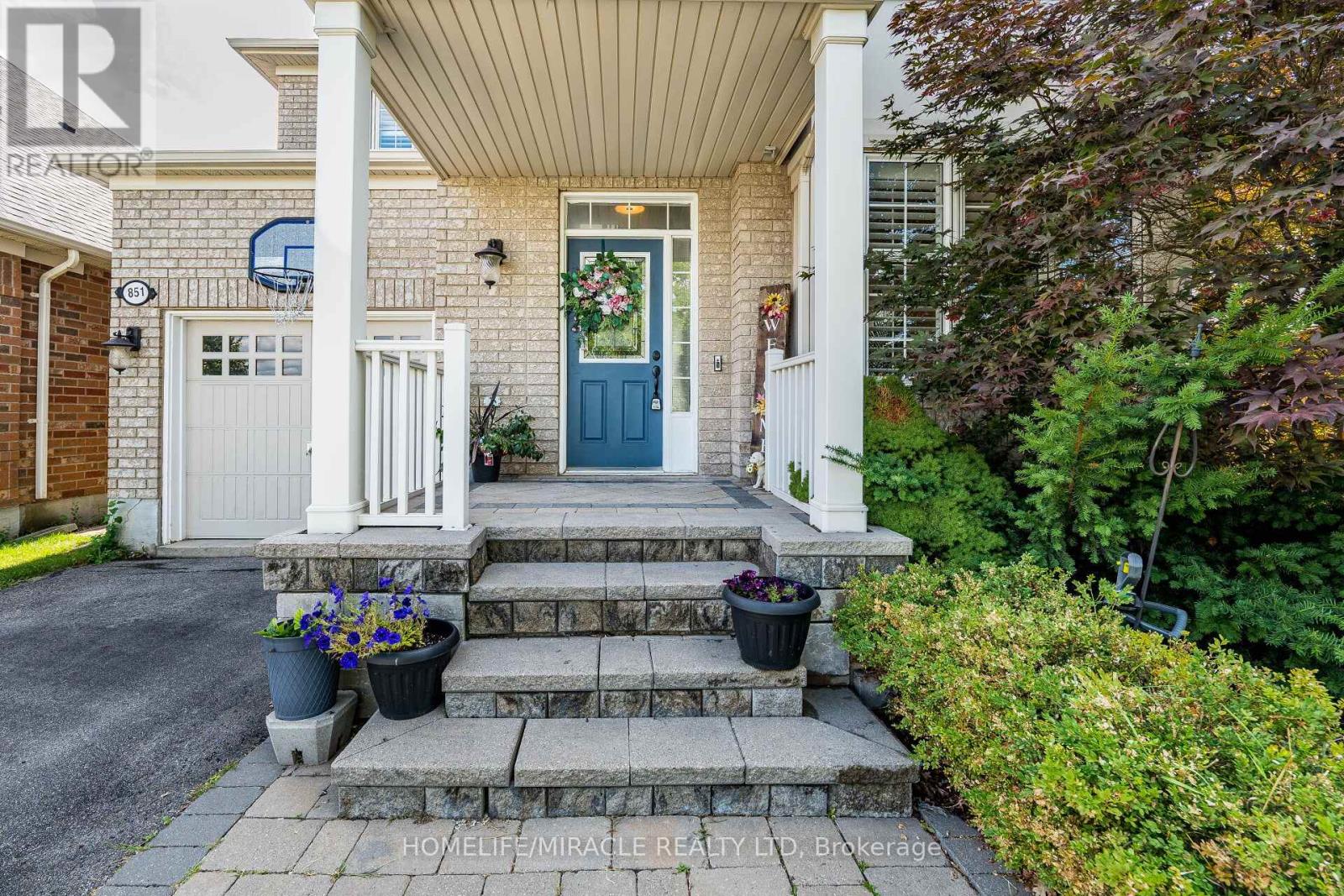 851 Bennett Boulevard, Milton, Ontario  L9T 6X9 - Photo 3 - W12482216