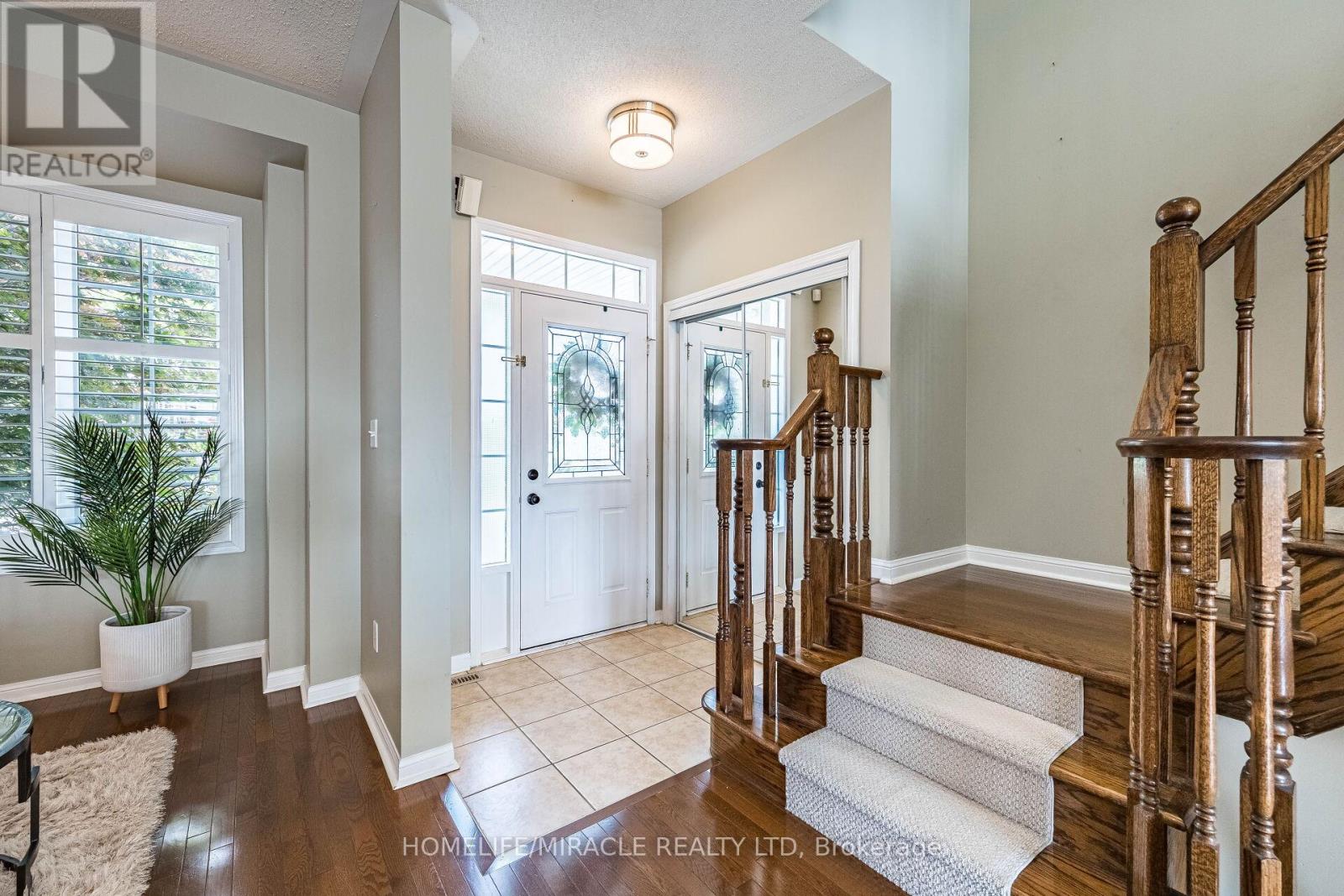 851 Bennett Boulevard, Milton, Ontario  L9T 6X9 - Photo 5 - W12482216