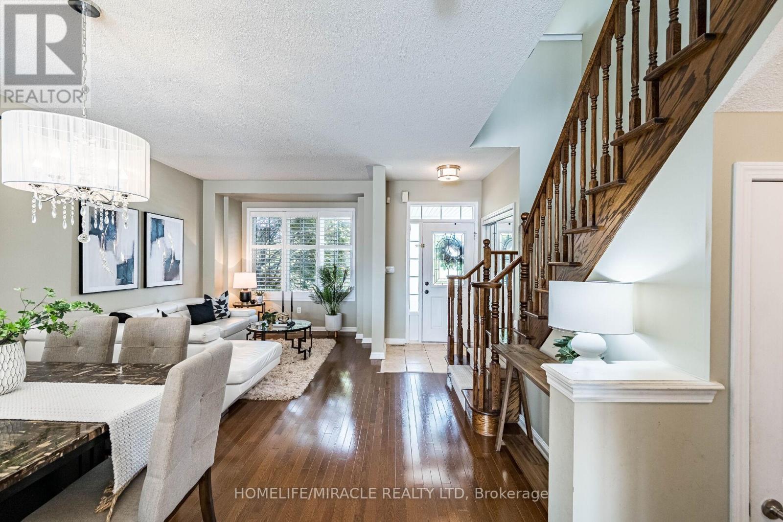 851 Bennett Boulevard, Milton, Ontario  L9T 6X9 - Photo 7 - W12482216