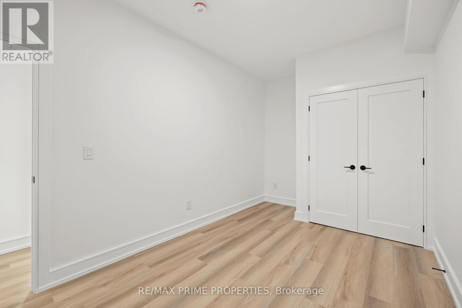 202 - 43 Batavia Avenue, Toronto, Ontario  M6N 4A1 - Photo 13 - W12482220