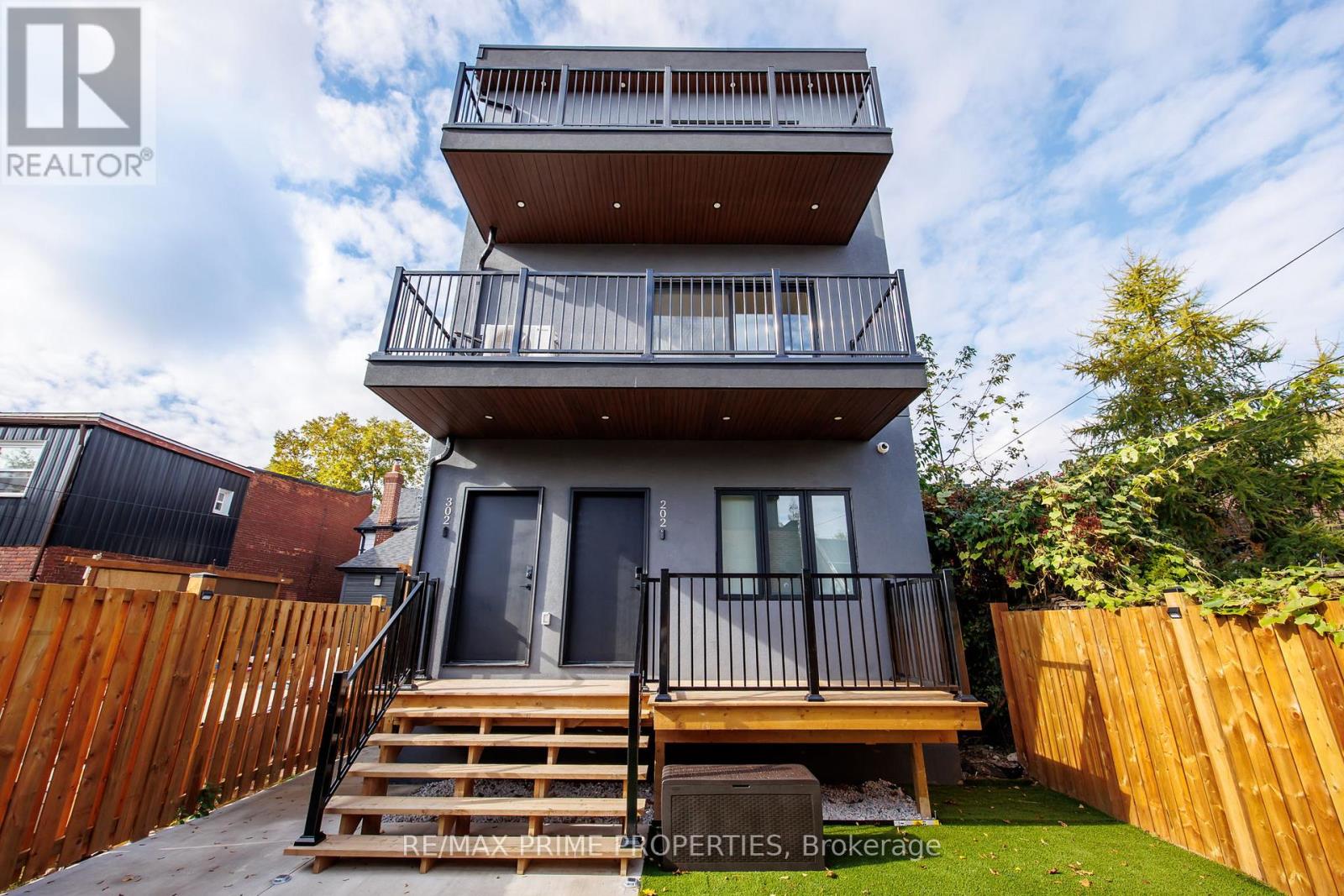 202 - 43 Batavia Avenue, Toronto, Ontario  M6N 4A1 - Photo 16 - W12482220