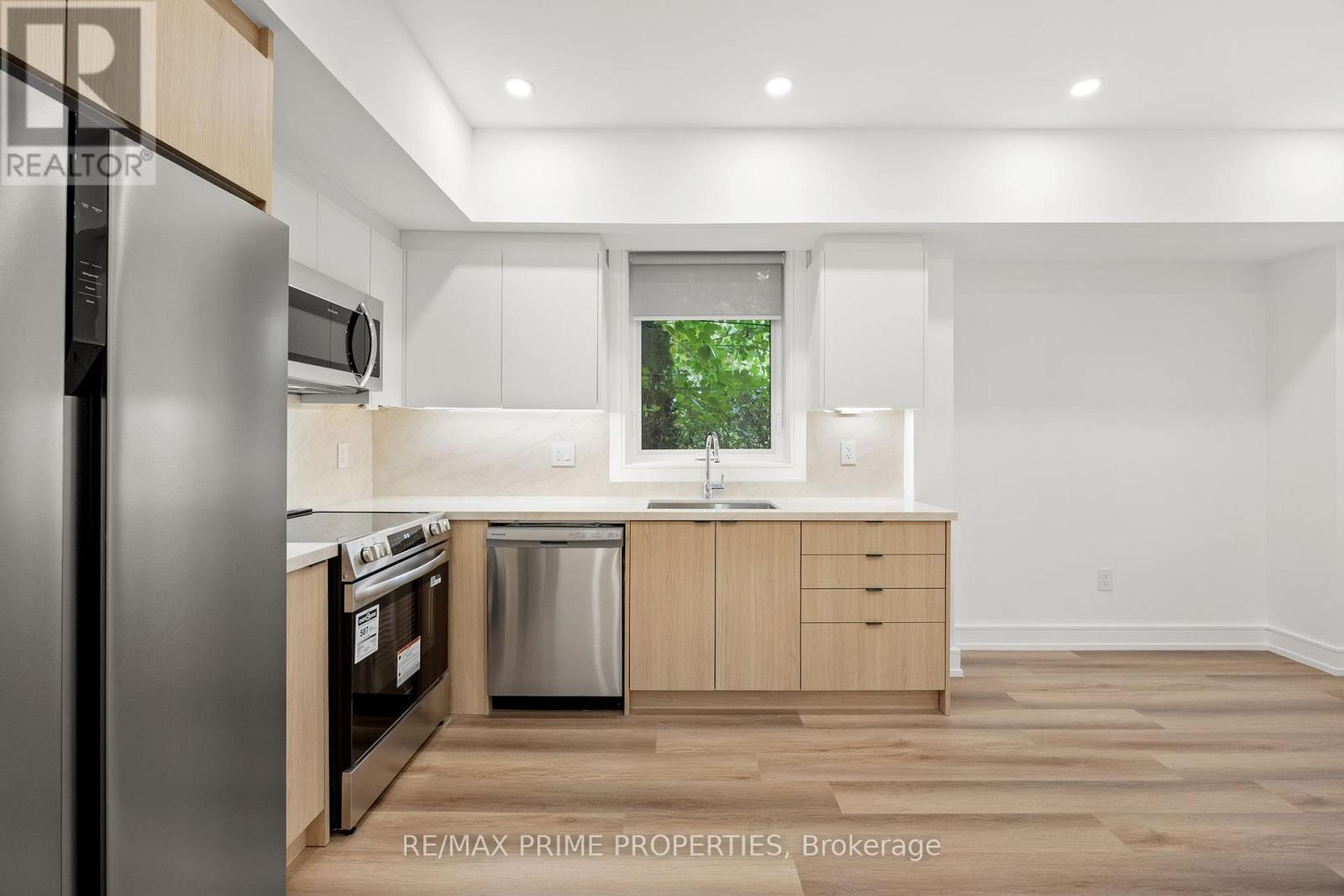 202 - 43 Batavia Avenue, Toronto, Ontario  M6N 4A1 - Photo 4 - W12482220