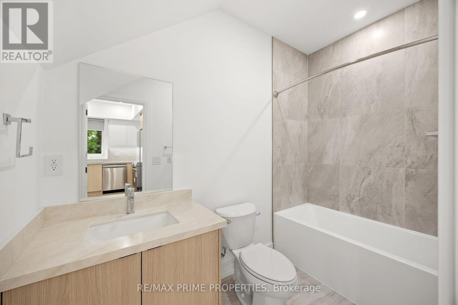 202 - 43 Batavia Avenue, Toronto, Ontario  M6N 4A1 - Photo 8 - W12482220