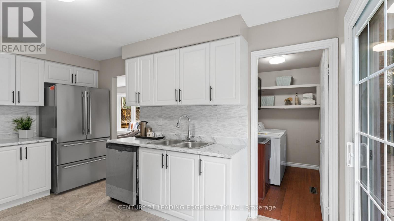 42 Tanager Square, Brampton, Ontario  L6Z 1X2 - Photo 11 - W12482226