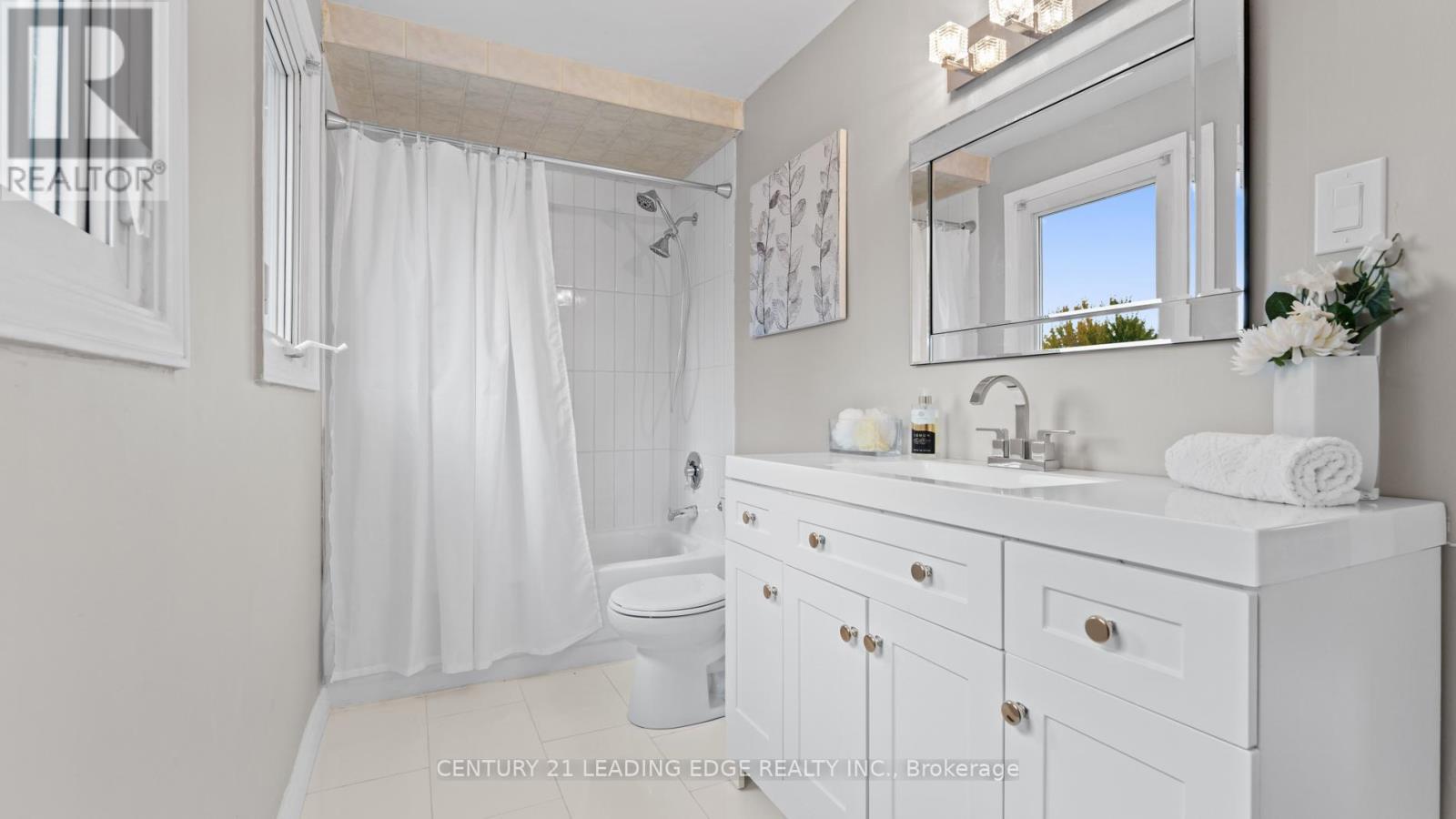 42 Tanager Square, Brampton, Ontario  L6Z 1X2 - Photo 20 - W12482226