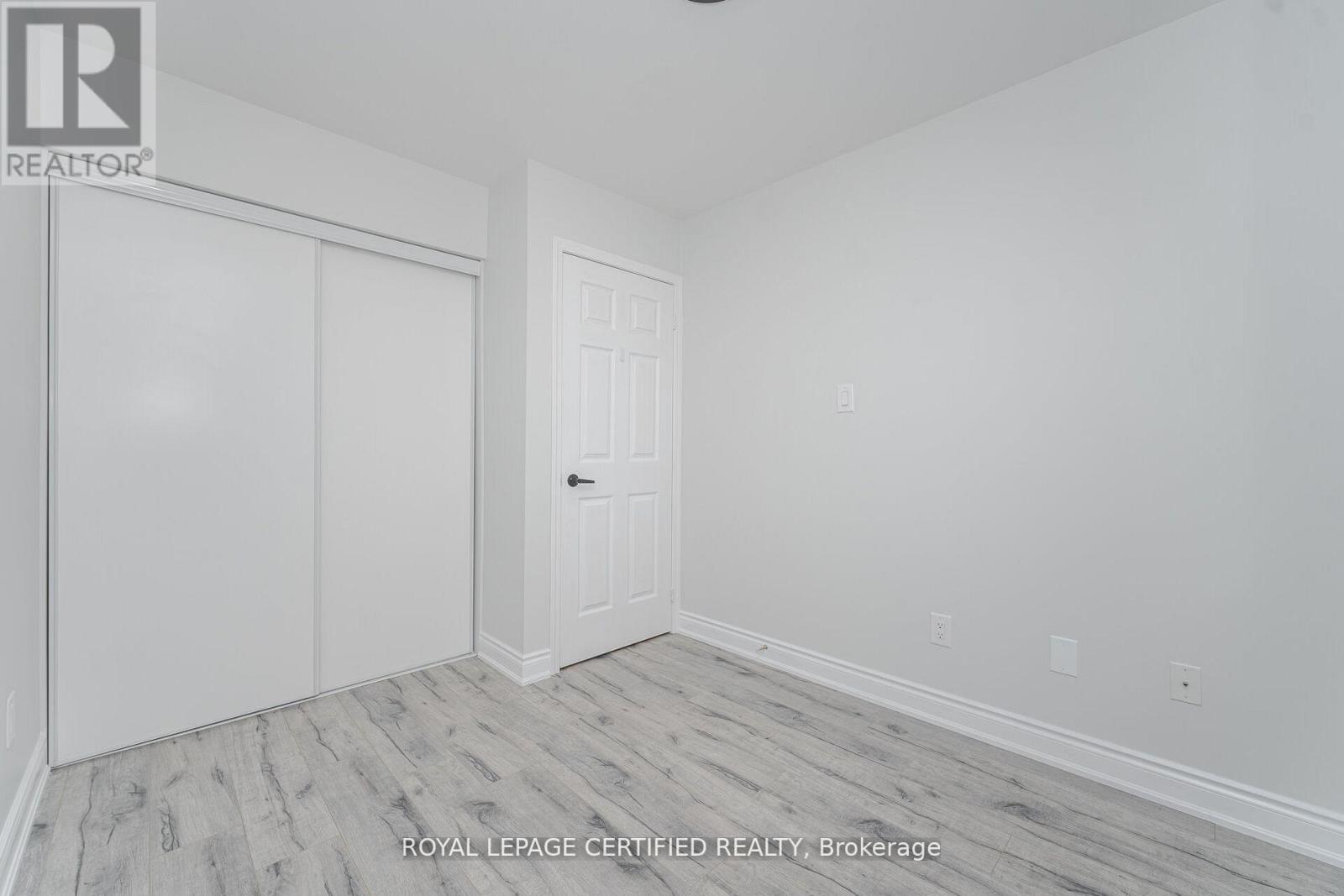123 Dunlop Court, Brampton, Ontario  L6X 5A6 - Photo 27 - W12482229