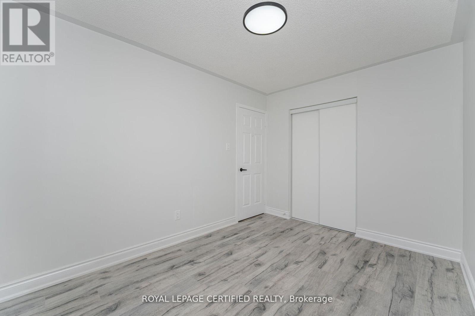 123 Dunlop Court, Brampton, Ontario  L6X 5A6 - Photo 28 - W12482229