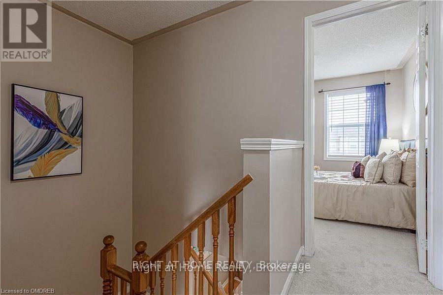 1407 Mcdermott Way N, Milton, Ontario  L9T 6L6 - Photo 12 - W12482238