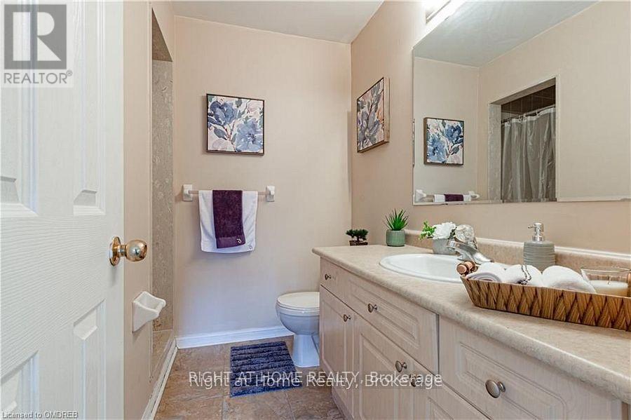 1407 Mcdermott Way N, Milton, Ontario  L9T 6L6 - Photo 16 - W12482238
