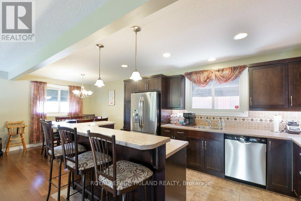 101 Confederation Drive, St. Thomas, Ontario  N5P 3P6 - Photo 17 - X12482265