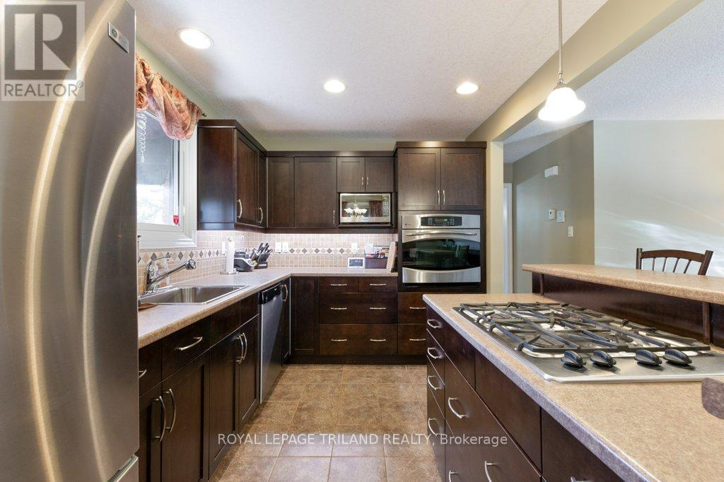 101 Confederation Drive, St. Thomas, Ontario  N5P 3P6 - Photo 21 - X12482265