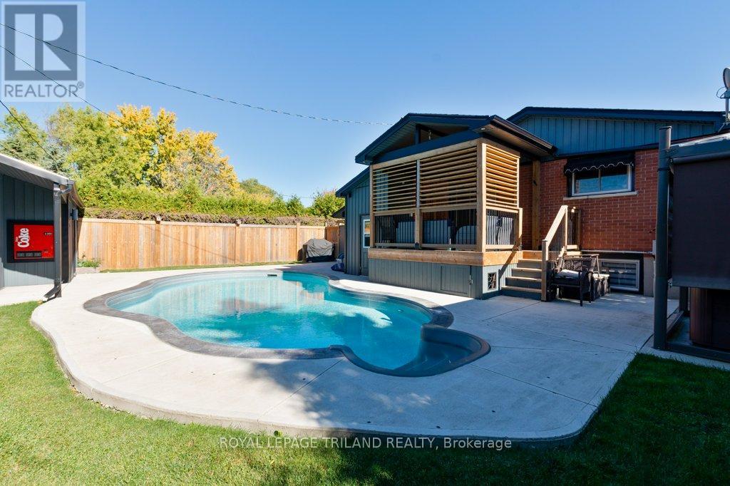 101 Confederation Drive, St. Thomas, Ontario  N5P 3P6 - Photo 8 - X12482265